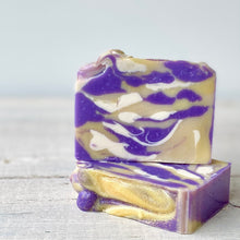 Load image into Gallery viewer, Tiger Stripes