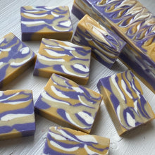 Load image into Gallery viewer, Tiger Stripes